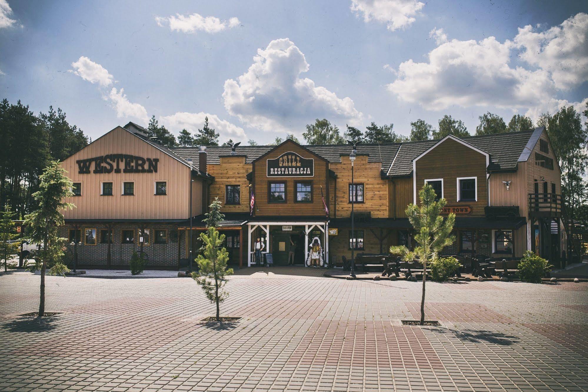 Western Hotel & Restaurant Osielsko Екстериор снимка