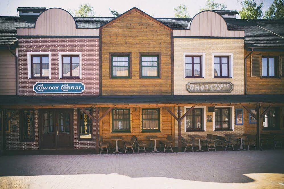 Western Hotel & Restaurant Osielsko Екстериор снимка